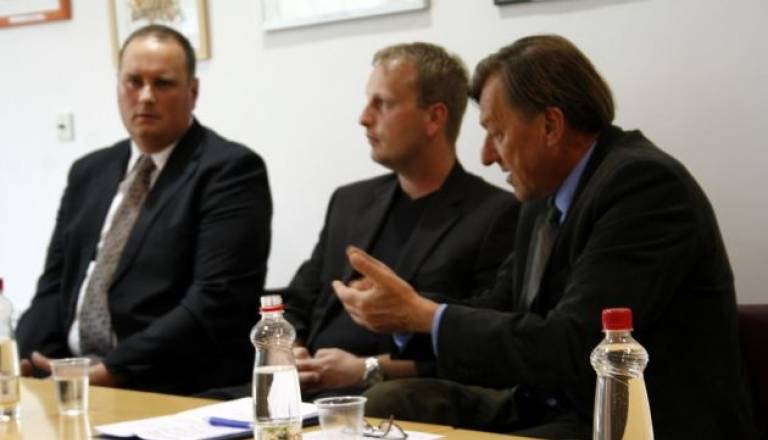 S trebuhom za EU kruhom.JPG