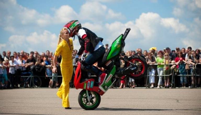 Rok Bagoros - Poljub rumenega angela.jpg