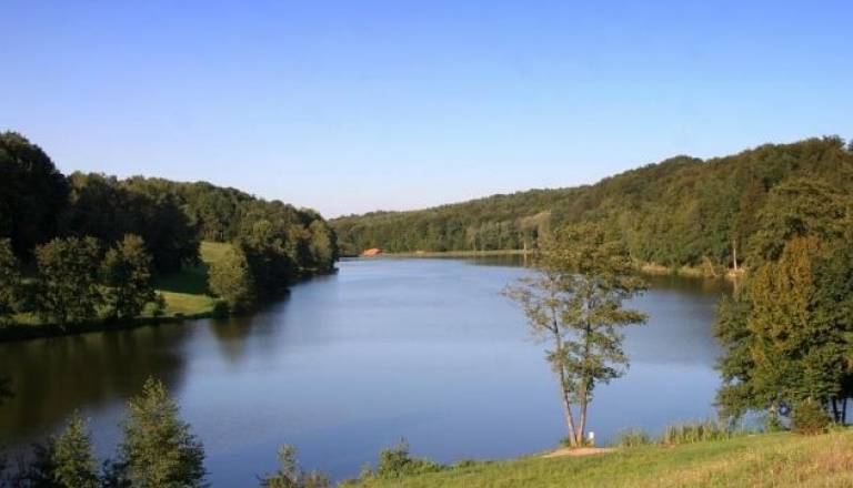 Blaguško jezero.jpg