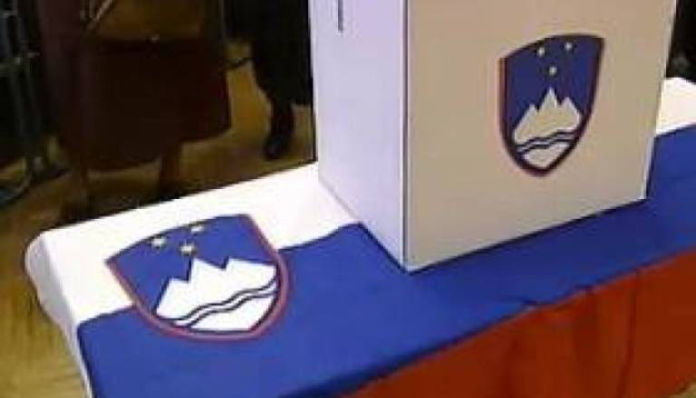 Volilna skrinjica.jpg