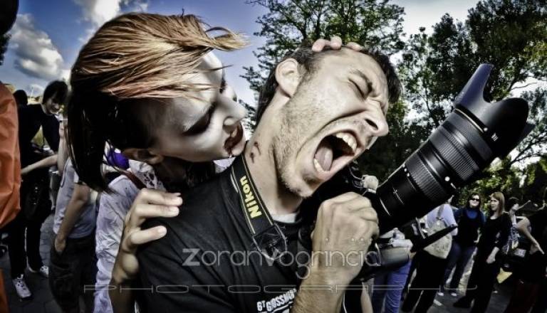 Tudi vampirke padajo na Nikon.jpg