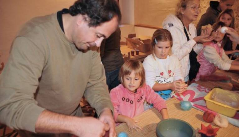 Na tokratnjem bazaru se je prek celega dneva zbralo kar tisoč obiskovalcev.