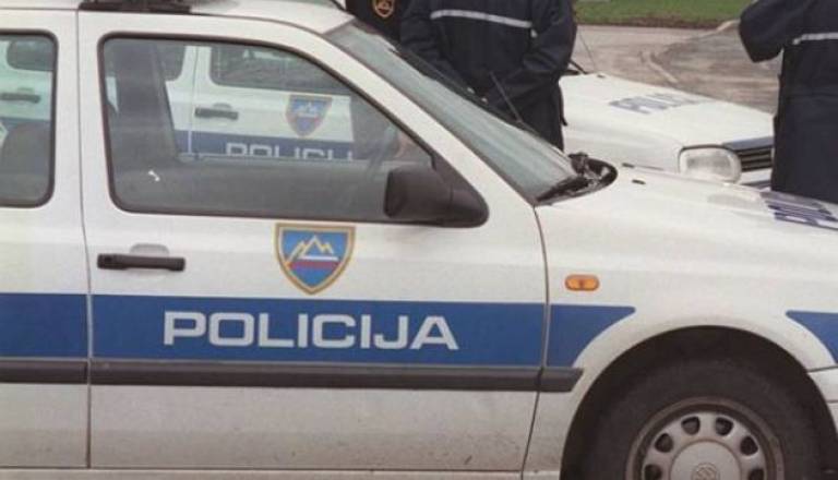 sz5_policija, igor zaplatil.jpg