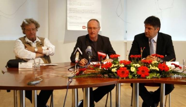 PAC-ev glabeni maj 2011.JPG