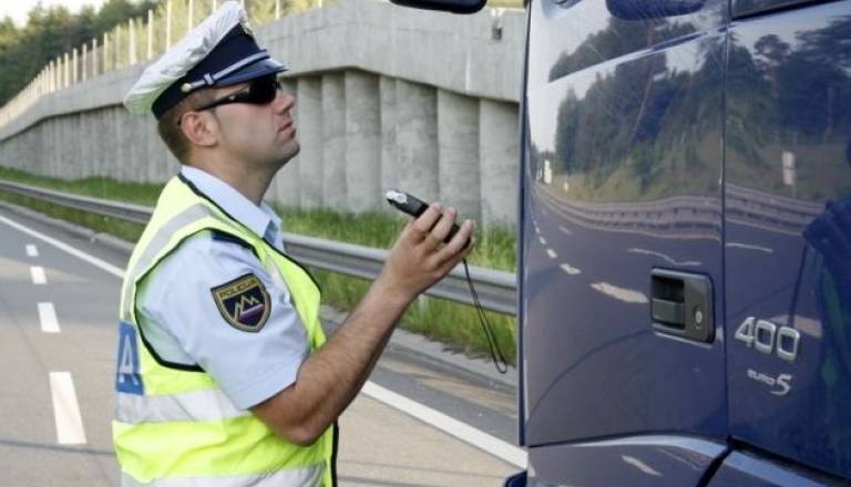 S prvim julijem se obetajo višje kazni.jpg