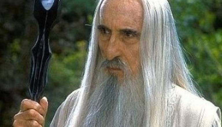 Lee se uvršča med najbolj dejavne igralce na svetu, posnel je namreč več kot 270 filmov.