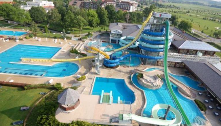 http://www.visitslovenia.net/pic/centri/wellness/terme-3000-02.jpg
