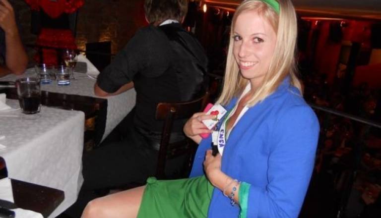 "Kako pa zmoreš vse to?" Iris mi poda čisto preprost odgovor: "Vse se da, če te veseli in če hočeš!"