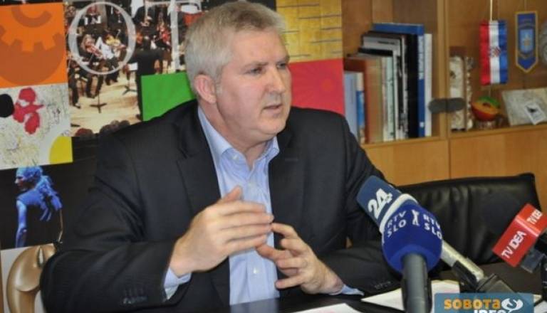 »Če bo Javno podjetje Komunala samovoljno nadaljevalo z istim tempom, bo prišlo do kratkih stikov, ki smo jih v preteklosti že imeli,« je opozoril Štihec.