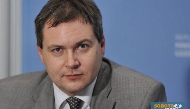 »Ukinjanje regionalnih zavodov je napačen načrt posega v zdravstveni sistem, ki bo omogočil prelivanje sredstev iz revnejših delov Slovenije v Ljubljano,« pravi pomurski poslanec Dejan Židan.