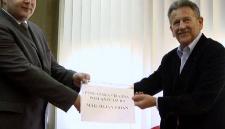 Screen shot 2012-02-27 at 3.45.43 PM.jpg