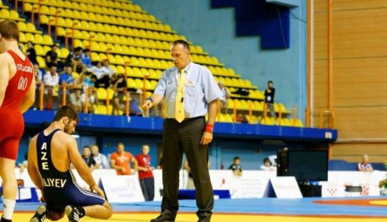 "To, da si izbran v družbo 47 sodnikov iz celega sveta, ki bo delilo pravico na olimpijskih igrah v Londonu je res nekaj enkratnega," je navdušen Šernek.