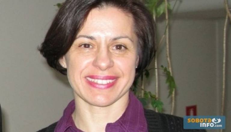 Simona Čopi je specialistka na področju ginekologije in porodništva.jpg