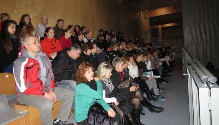 gfml_inf201302.jpg