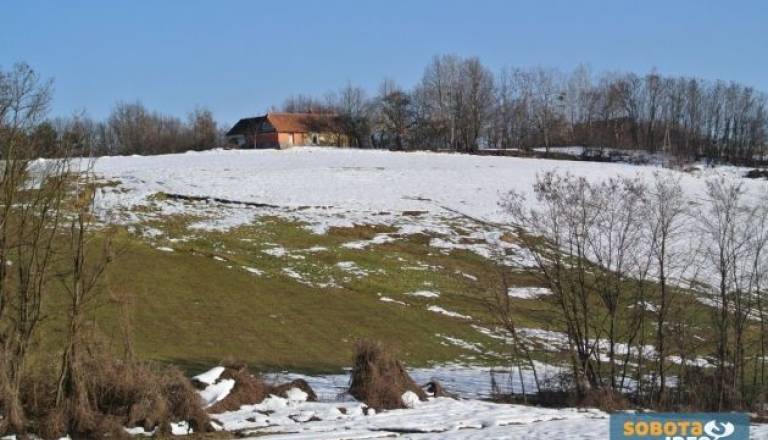 Poleg dveh večjih plazov v Vadarcih in Mačkovcih, se je v Občini Puconci sprožilo tudi precej manjših.