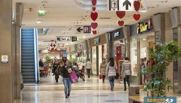 Shoppingcity Seiersberg_innen.jpg