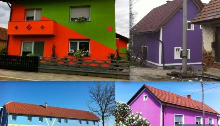 Fotografije pisanih fasad je posnela Darja Matjašec na območju Prekmurja.