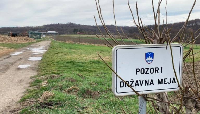 Na pomurski avtocesti izsledili deset tujcev, obravnavali tudi zlorabo uradnega položaja
