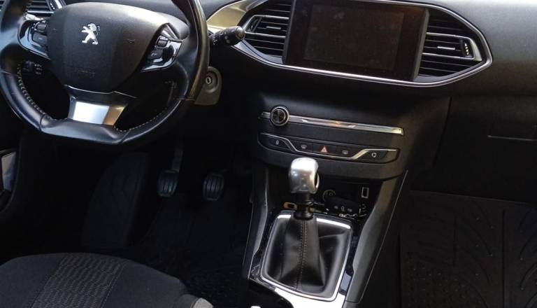 peugeot-308-1.2-puretech-slika-54732469-1.jpg