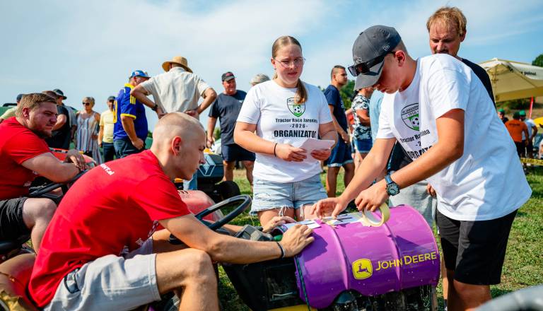 2026-08-16_tractor-race-jarenina_osimzan_05.jpg