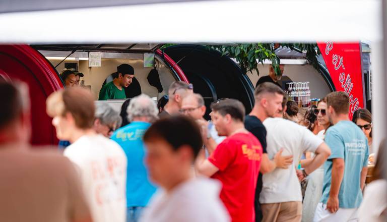 2026-08-28_street-food-market_osimzan_07.jpg
