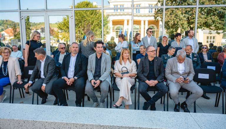 2026-09-28_Langerjeva vila_OsimZan_24.jpg