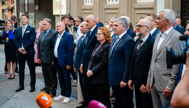 2026-09-28_Ministrstvo za samoupravo_OsimZan_18.jpg