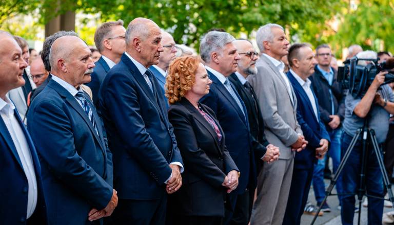 2026-09-28_Ministrstvo za samoupravo_OsimZan_19.jpg