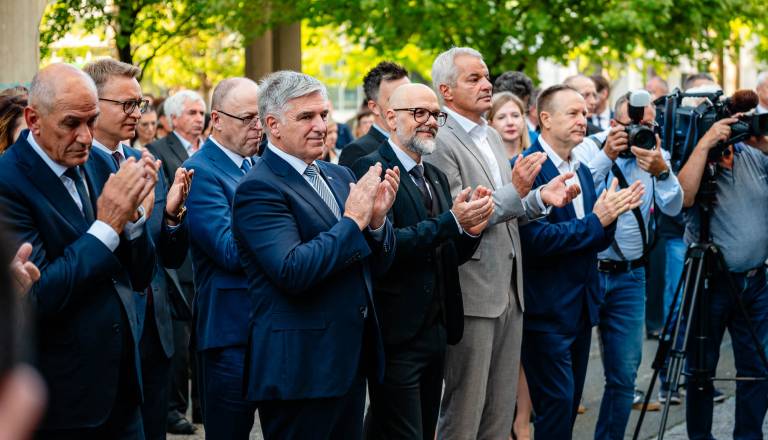 2026-09-28_Ministrstvo za samoupravo_OsimZan_23.jpg