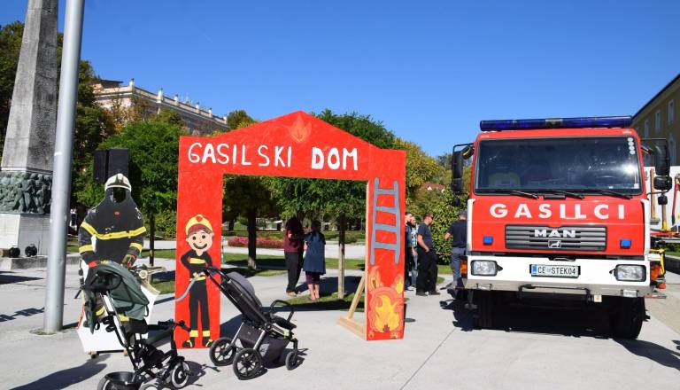 Scena gasilskega doma .jpg