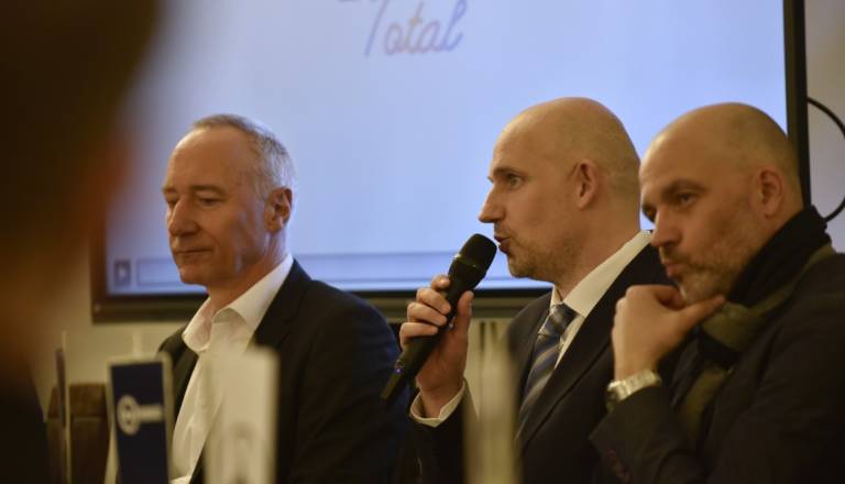 _d751378-medium.jpg