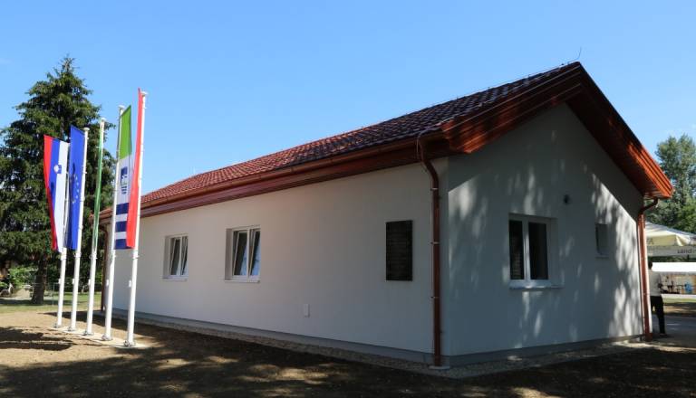 aq9a8552_0.JPG