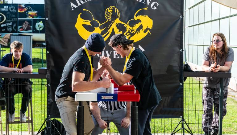 armwrestling-open-turnir-za-zacetnike-bodi-fit-maribor-25.10-2025-21_0.jpg