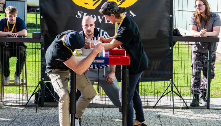 armwrestling-open-turnir-za-zacetnike-bodi-fit-maribor-25.10-2025-23_0.jpg