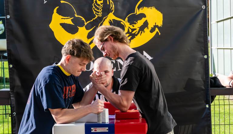 armwrestling-open-turnir-za-zacetnike-bodi-fit-maribor-25.10-2025-24_0.jpg