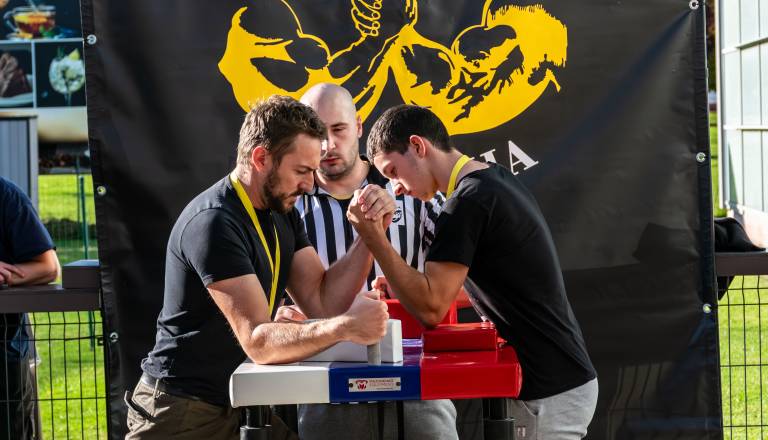 armwrestling-open-turnir-za-zacetnike-bodi-fit-maribor-25.10-2025-27.jpg
