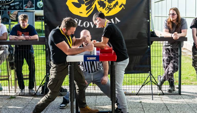 armwrestling-open-turnir-za-zacetnike-bodi-fit-maribor-25.10-2025-28_0.jpg