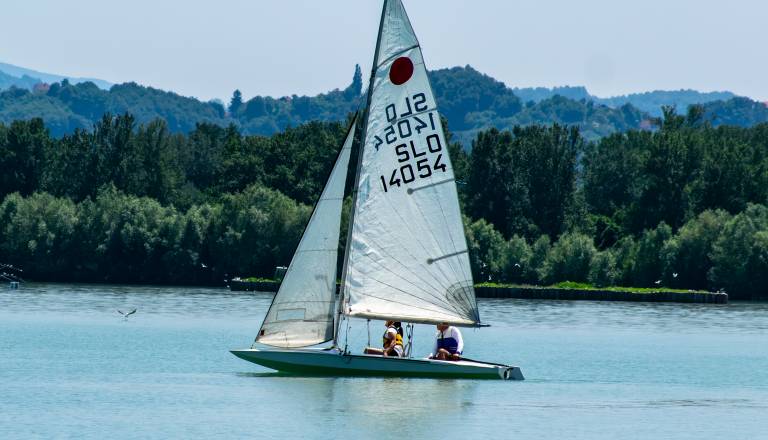 brodarsko-drustvo-ranca-ptuj-14-junij-tradicionalna-regata-ob-dnevu-drzavnosti-18.jpg