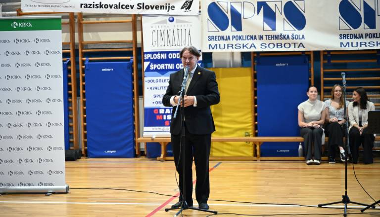 dsc_8885.JPG