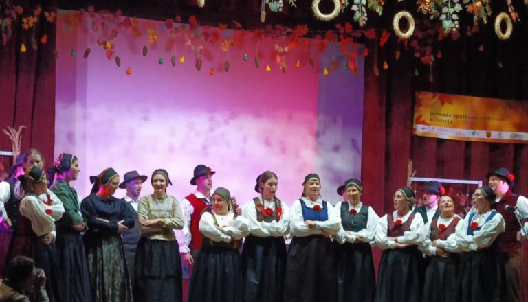 fs-kd-gozdar-in-cudv-crna-na-koroskem-na-osredni-prireditvi.jpg