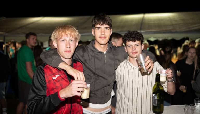fujs-61_1.jpg