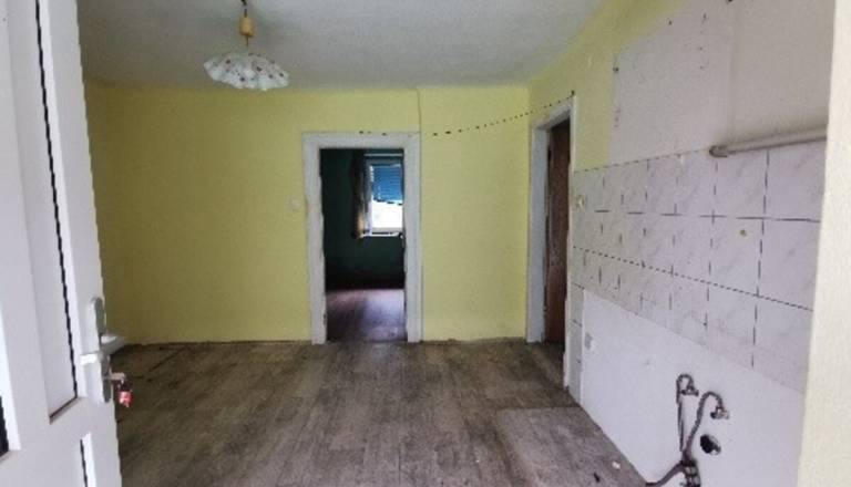 l_880636slika1.jpg