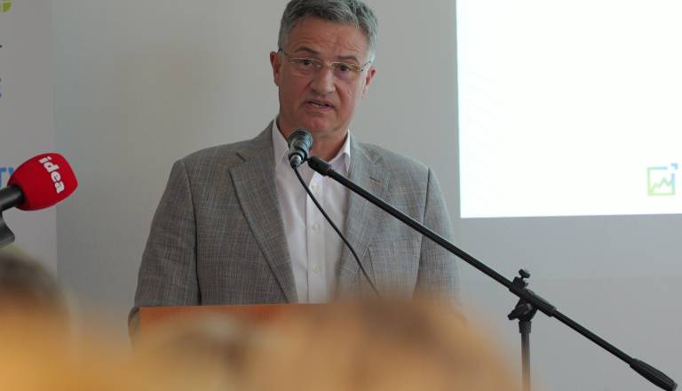 p1109524-copy.JPG