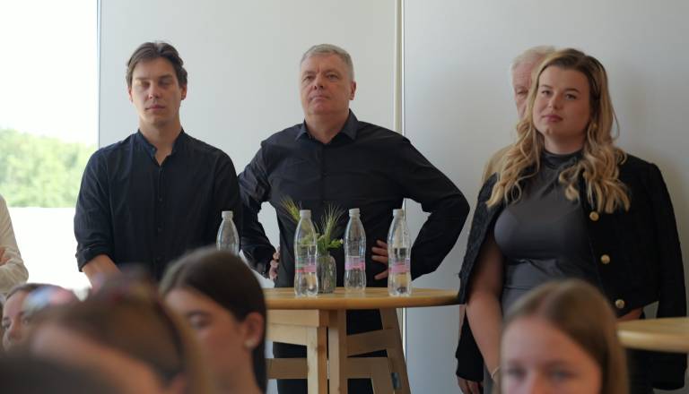p1109629-copy.JPG