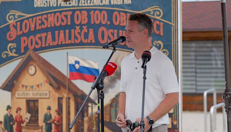 p1120671-2.jpg
