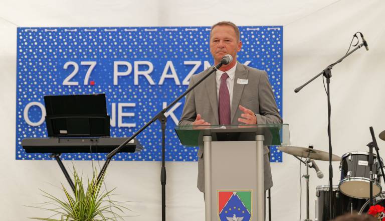 p1123313-2.jpg