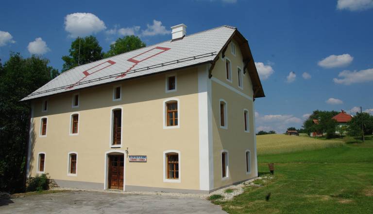 putarov-mlin-na-dolnjih-slavecih.JPG