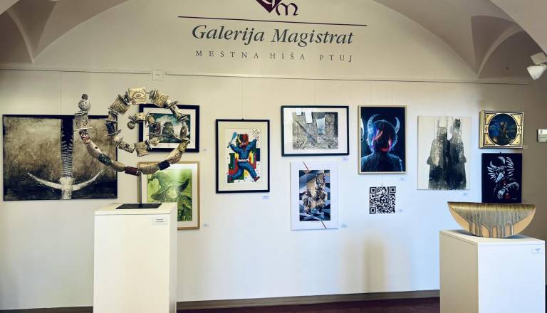 razstava-finalistov-galerija-magistrat-in-mala-galerije-gmp-1.JPG