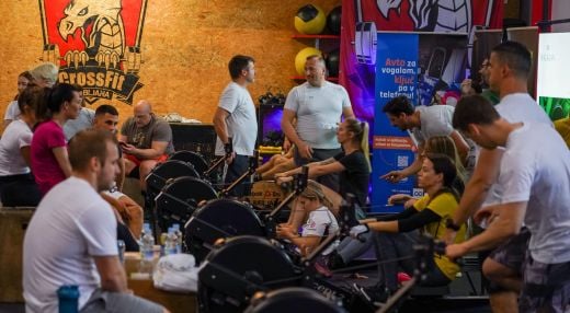 8. dobrodelno 24-urno veslanje v športnem centru CrossFit Ljubljana