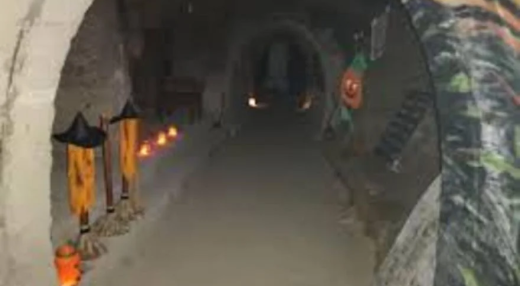 DRUŽINSKA IGRA POBEG IZ ROVA